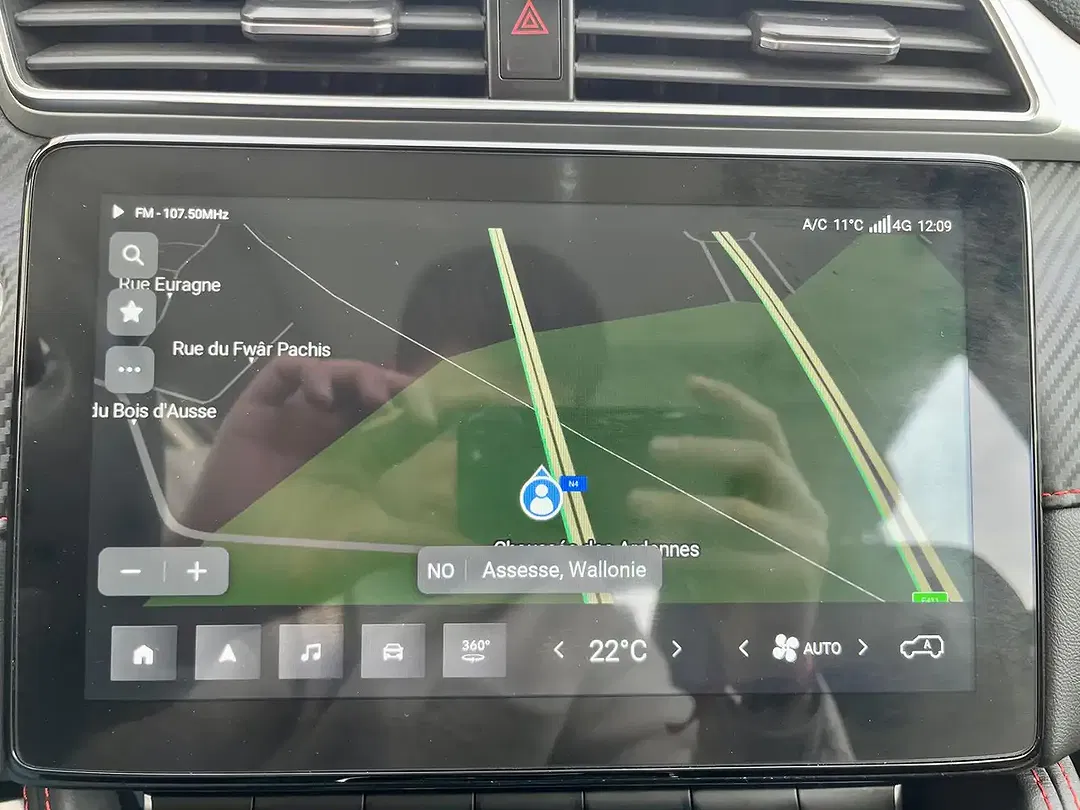 MG ZS Luxury Standard Range - Thumbnail 15