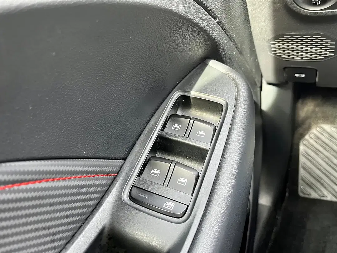 MG ZS Luxury Standard Range - Thumbnail 25