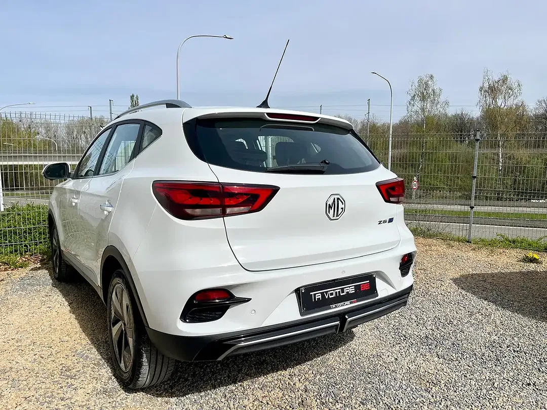 MG ZS Luxury Standard Range - Thumbnail 3