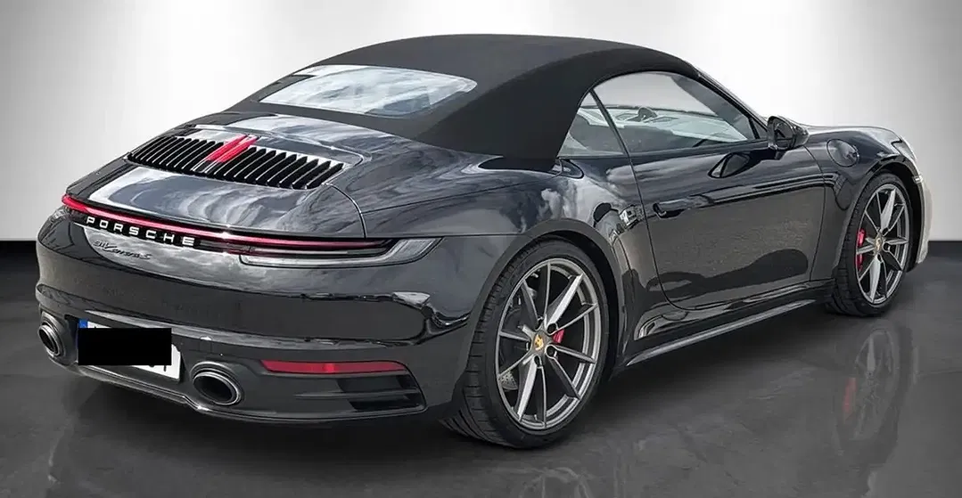 Porsche 911 Carrera S Cabriolet - Thumbnail 4