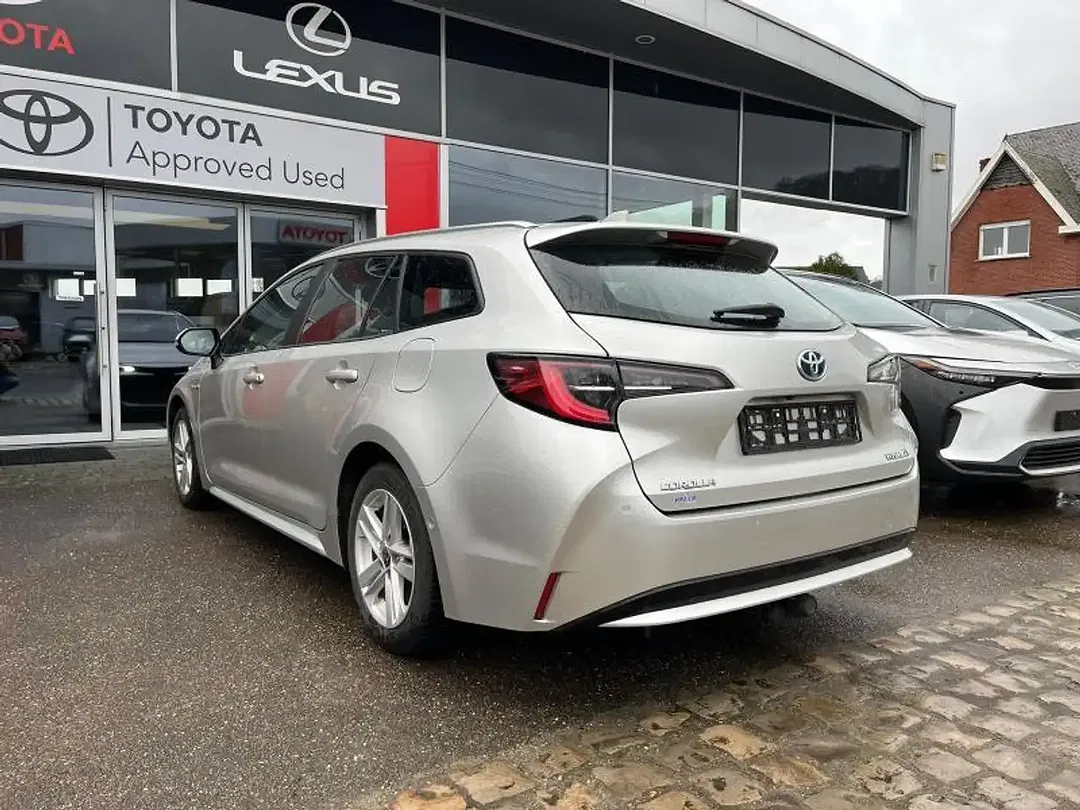 Toyota Corolla - Thumbnail 4