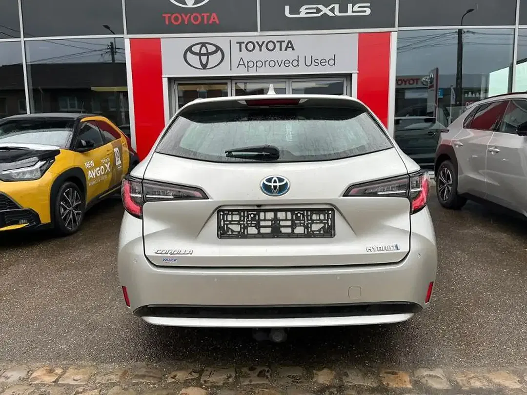 Toyota Corolla - Thumbnail 5