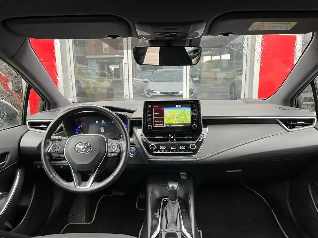 Toyota Corolla - Thumbnail 9