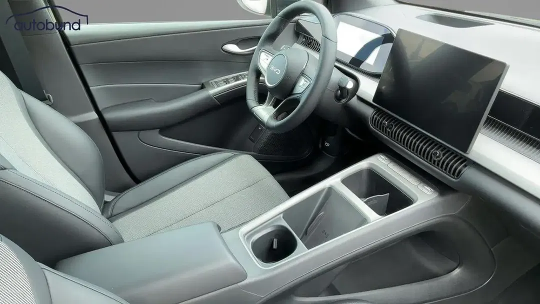 BYD Dolphin DM-i Comfort - Thumbnail 5