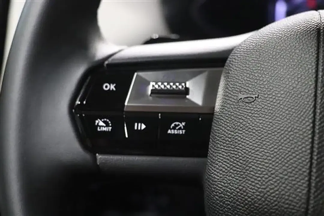 DS Automobiles DS 3 - Thumbnail 18