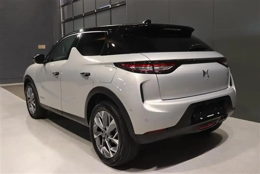 DS Automobiles DS 3 - Thumbnail 3