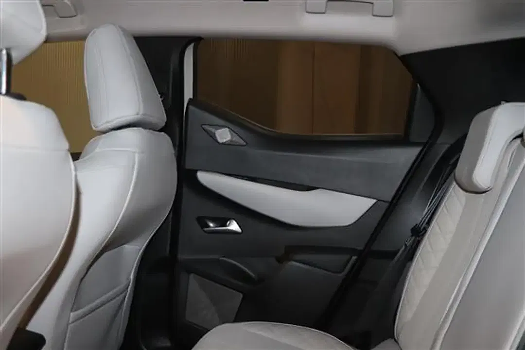 DS Automobiles DS 3 - Thumbnail 6