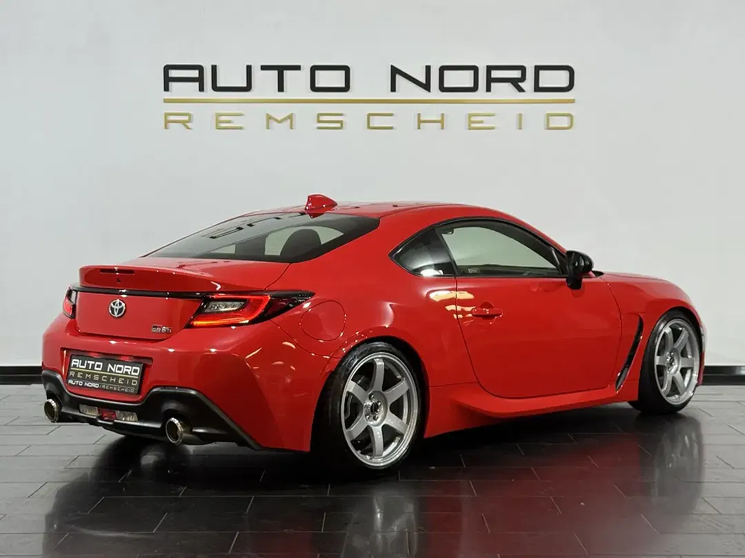 Toyota GR86 Premium - Thumbnail 6