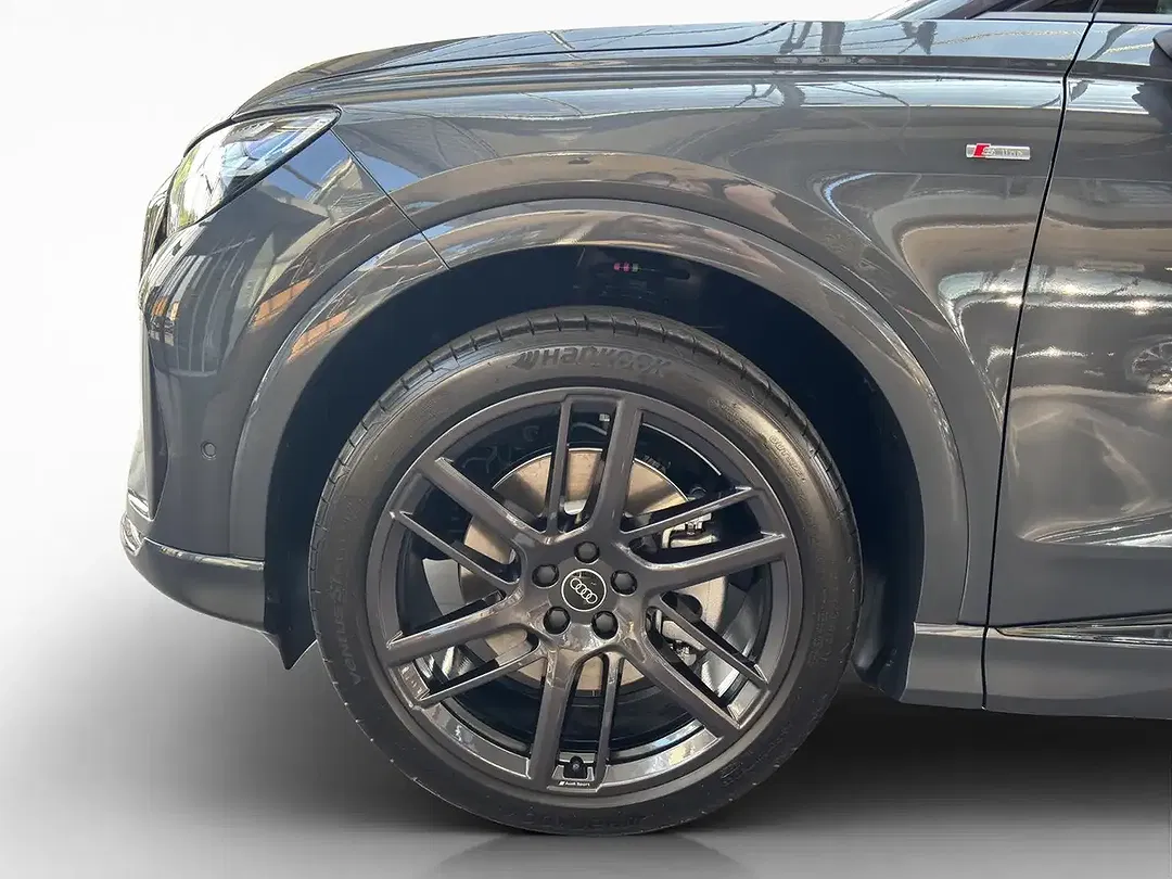 Audi Q4 e-tron quattro performance Sportback - Thumbnail 8