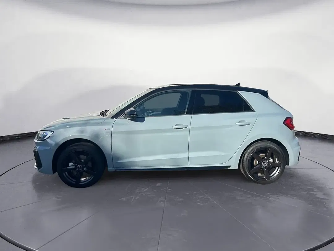 Audi A1 S line - foto 1