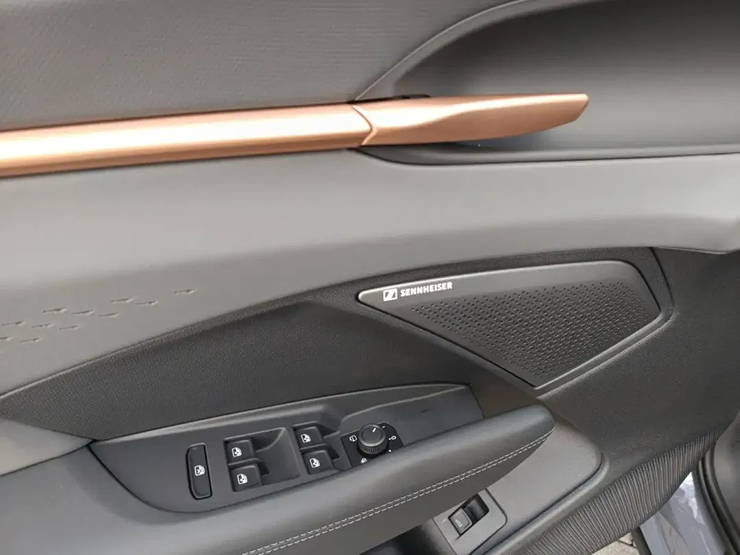 CUPRA Terramar 2.0 TSI DSG 4Drive VZ DCC Copper - Thumbnail 10