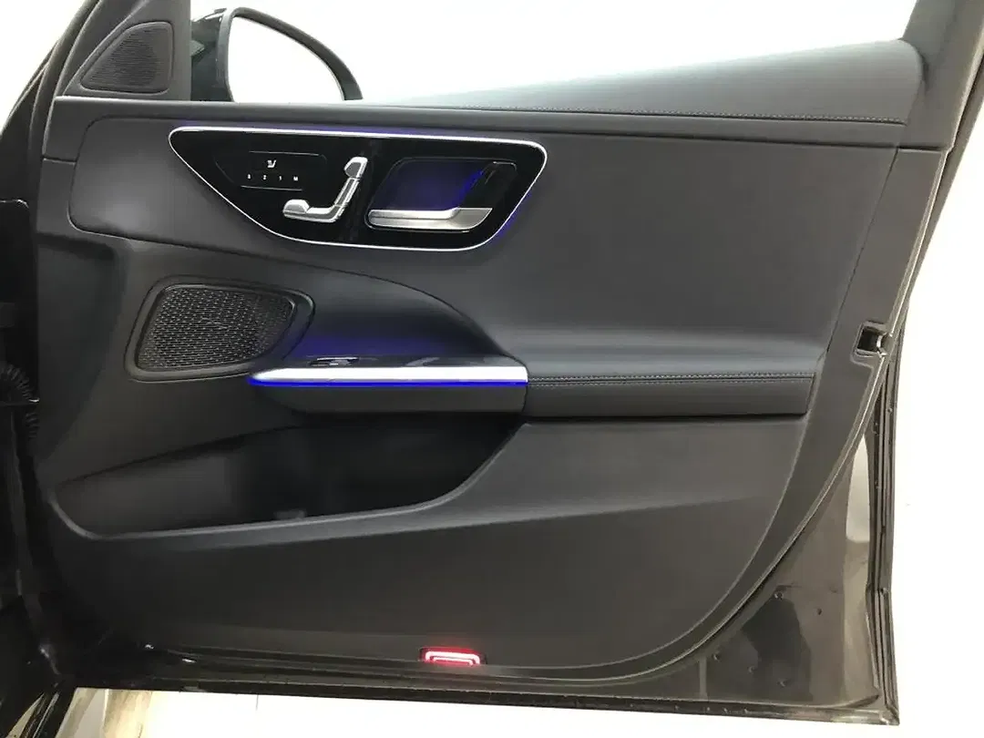 Mercedes-Benz C 220 AMG MBUX Night - Thumbnail 10