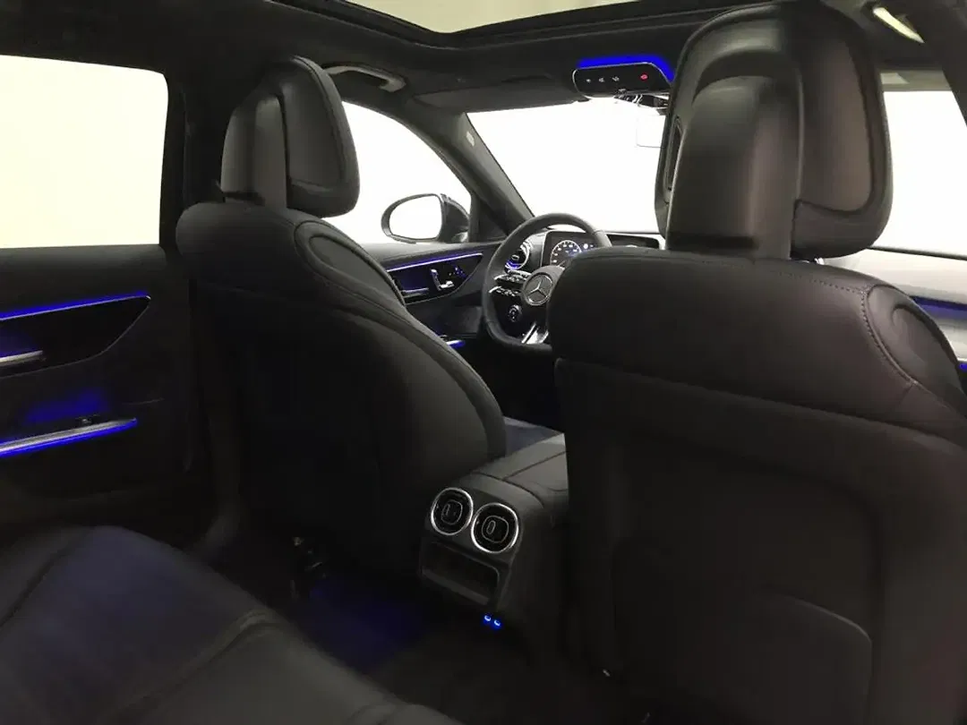 Mercedes-Benz C 220 AMG MBUX Night - foto 14