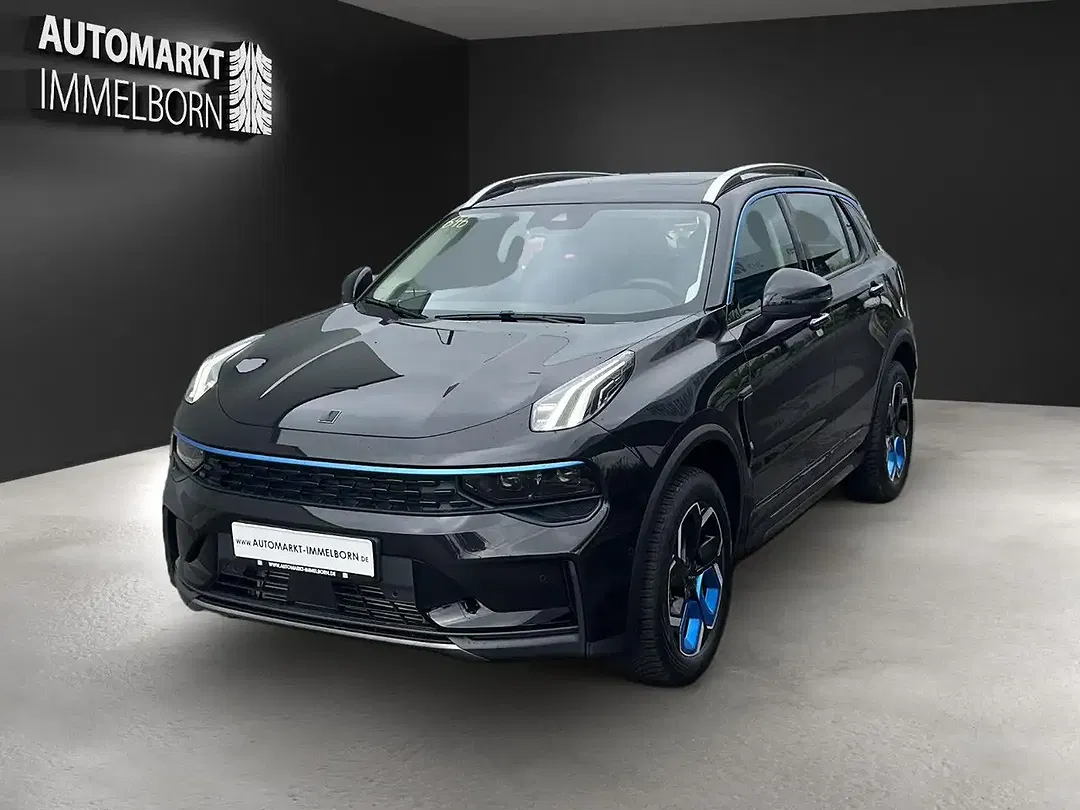 Lynk & Co 01 - Thumbnail 3