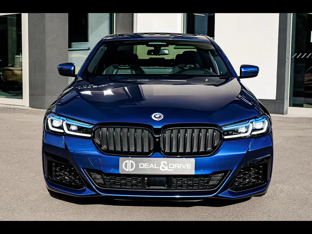 BMW M550 xDrive - Thumbnail 5