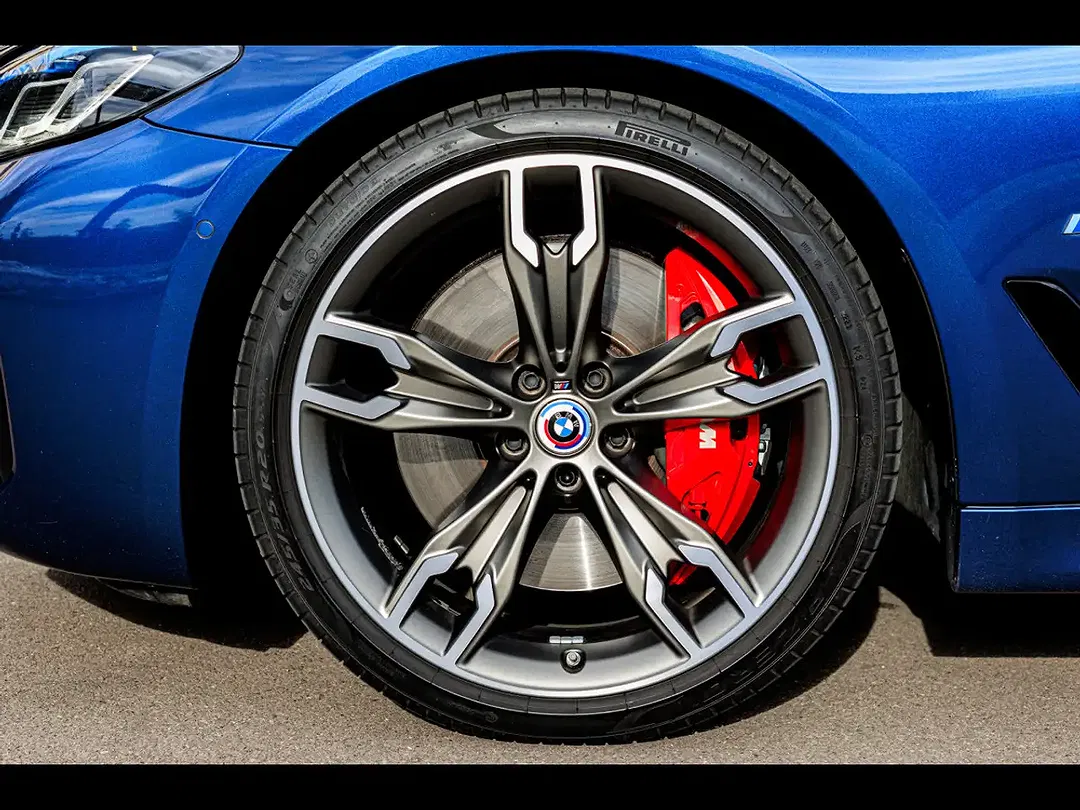 BMW M550 xDrive - Thumbnail 9
