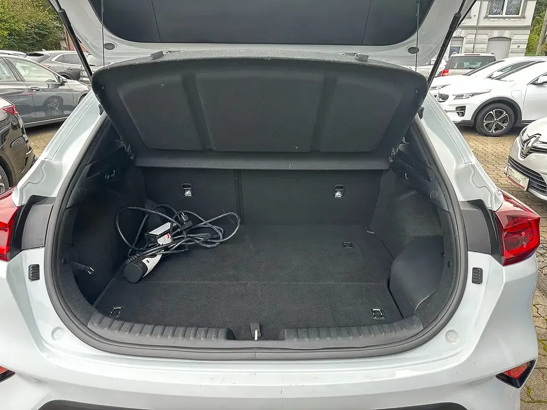 Kia XCeed 1.6 PHEV Hybrid Vision - Thumbnail 13