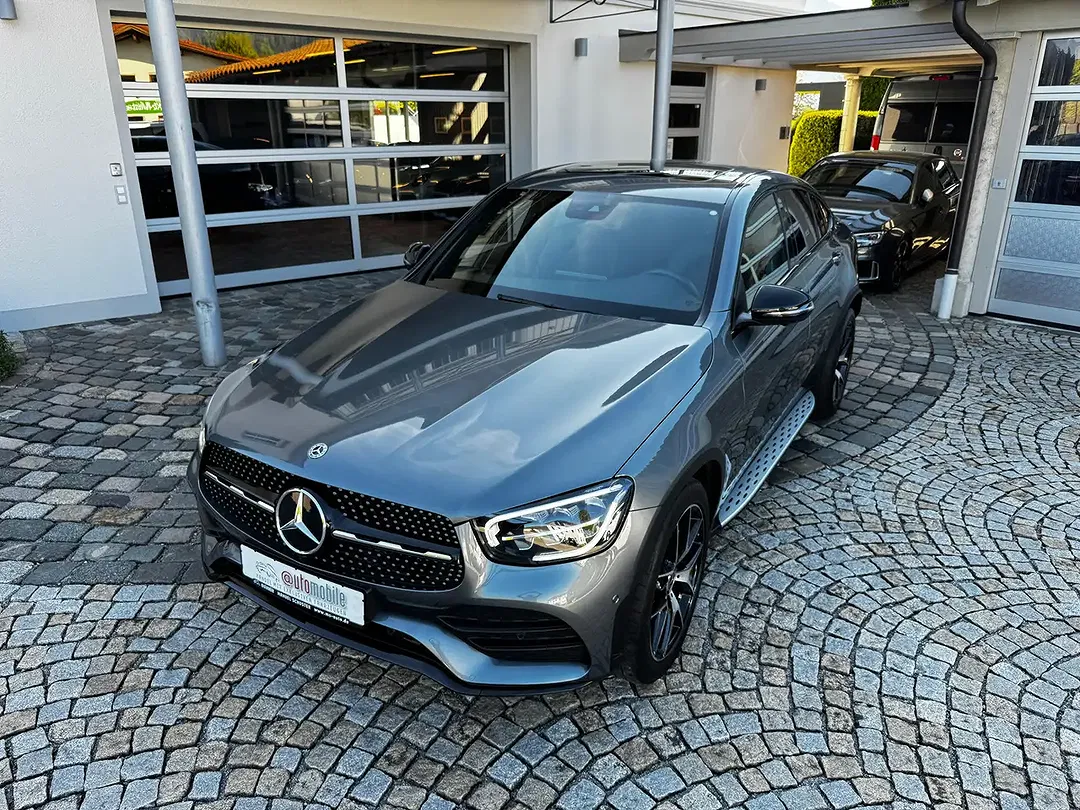 Mercedes-Benz G - Thumbnail 3