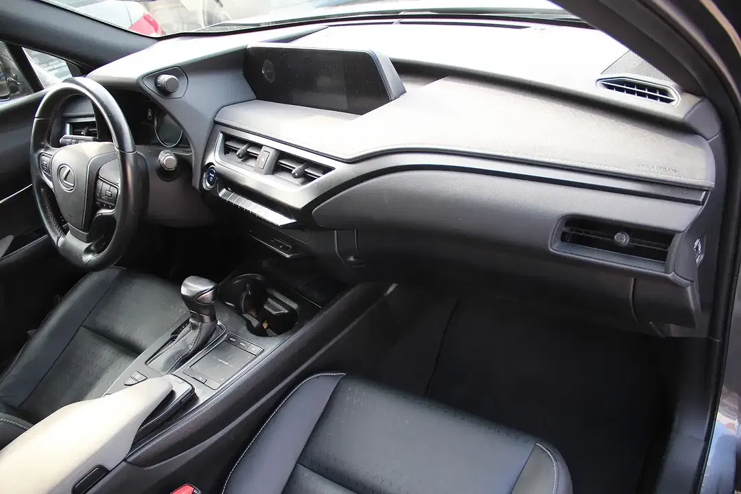 Lexus UX 250h Style Edition - foto 12