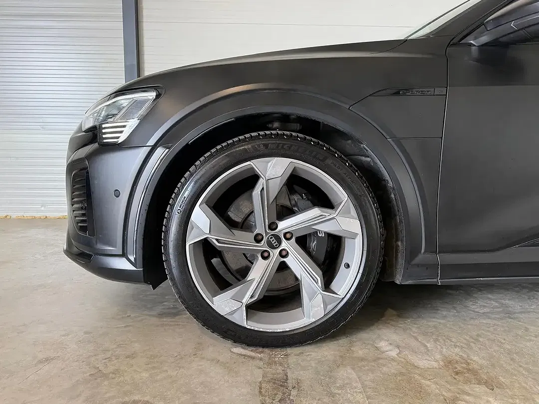 Audi SQ8 e-tron - Thumbnail 4