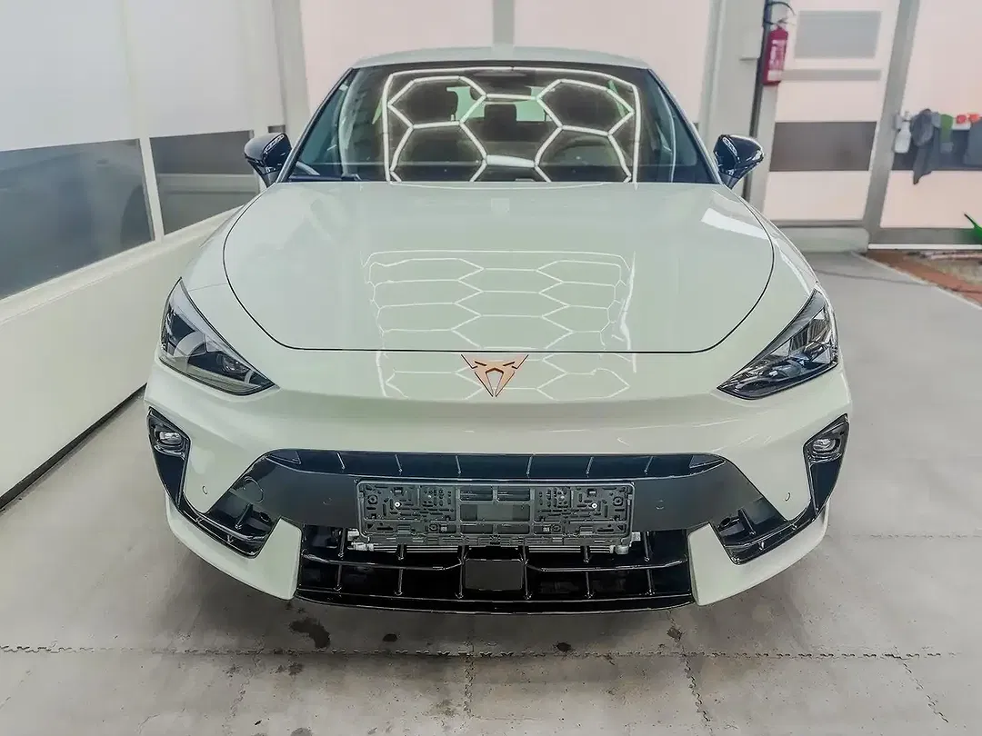 CUPRA Leon 1.5 eTSI DSG Matrix LED - Thumbnail 2