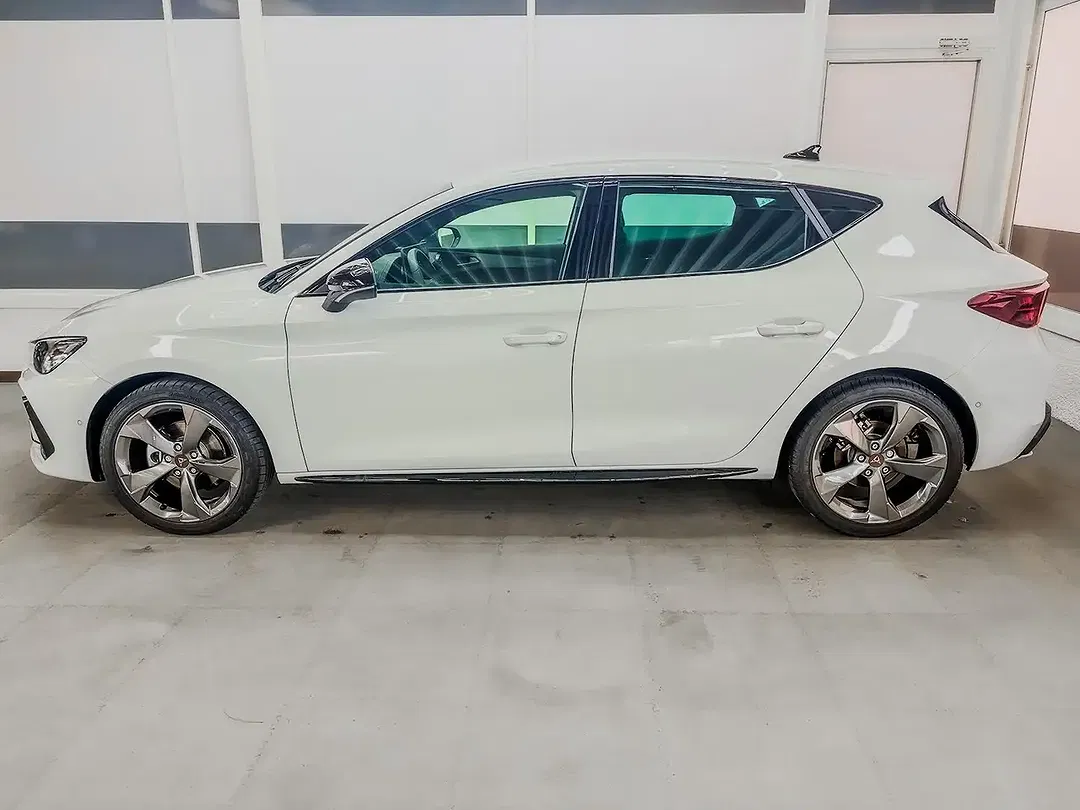 CUPRA Leon 1.5 eTSI DSG Matrix LED - Thumbnail 3