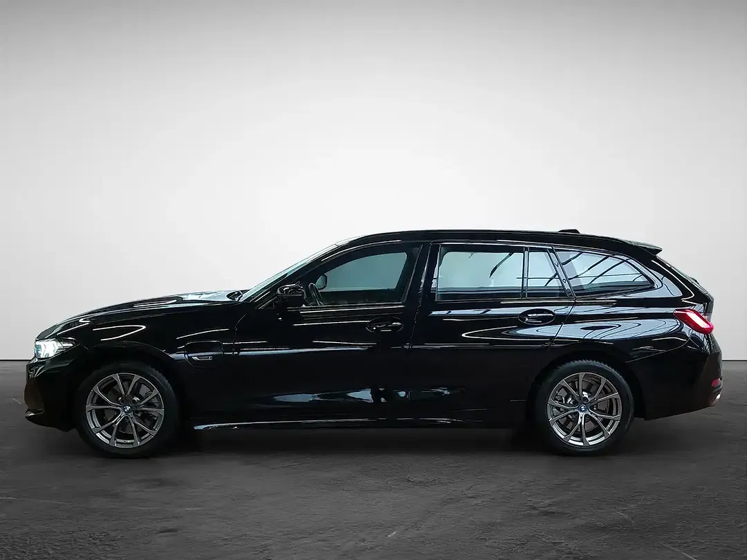 BMW 320 Touring - Thumbnail 2