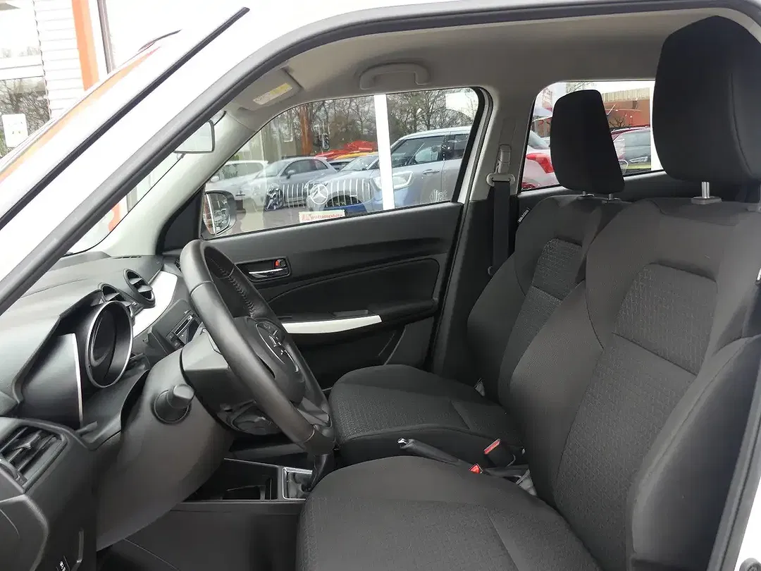 Suzuki Swift 1.2 - Thumbnail 12