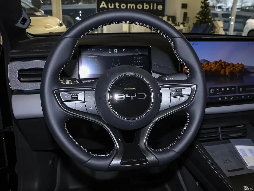 BYD Seal 6 DM-i Touring Comfort - Thumbnail 14