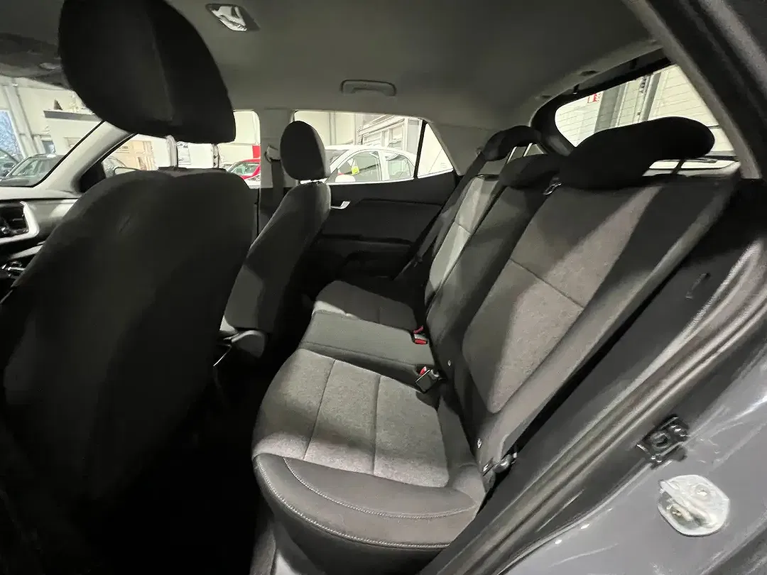 Kia Stonic Edition 7 - Thumbnail 13