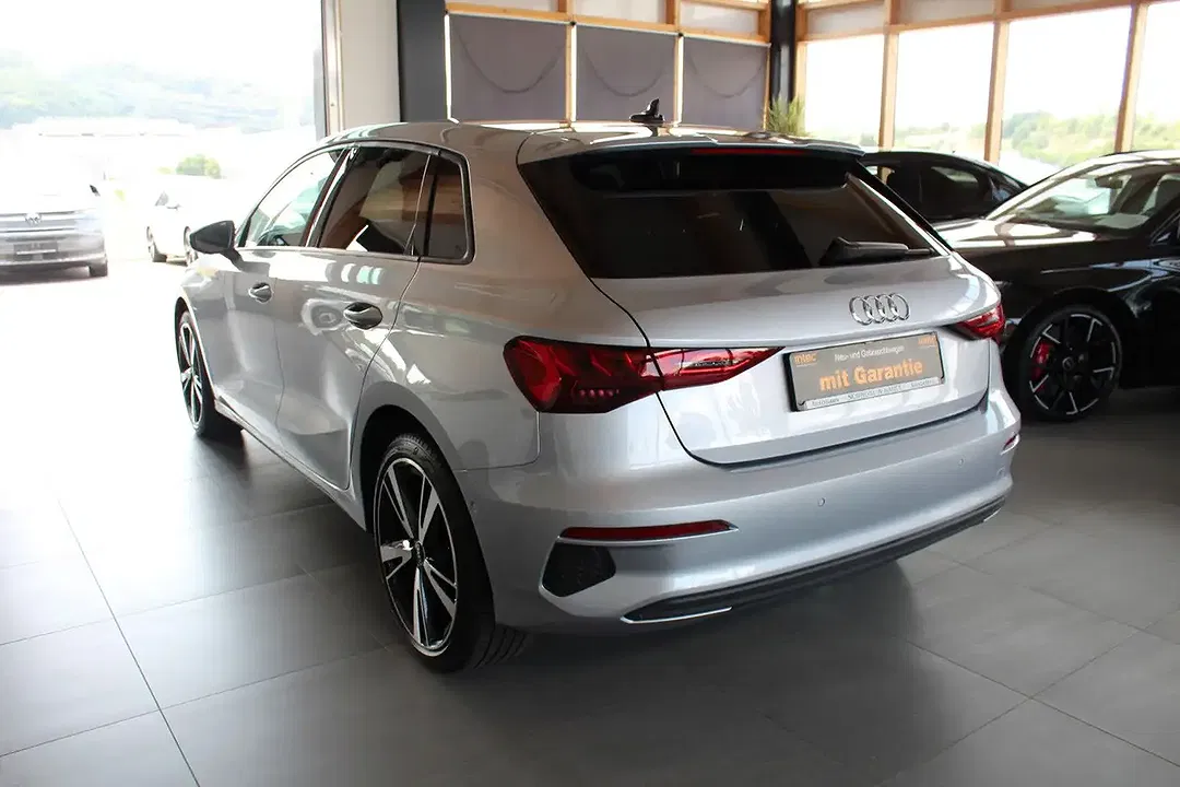 Audi A3 40 TFSI e S tronic Sportback S line sport - Thumbnail 6