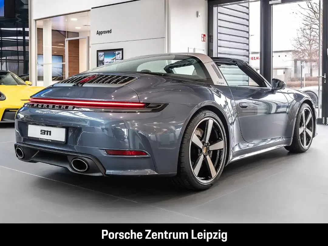 Porsche 992 Targa 4S - Thumbnail 10