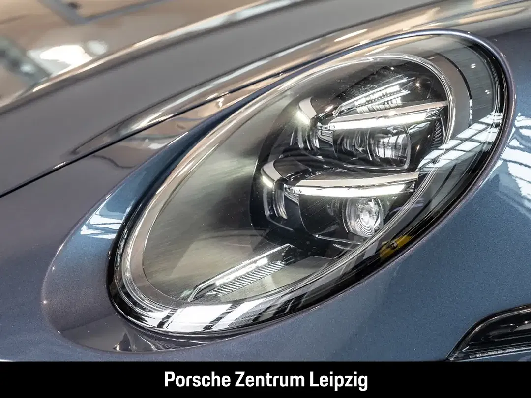 Porsche 992 Targa 4S - Thumbnail 13