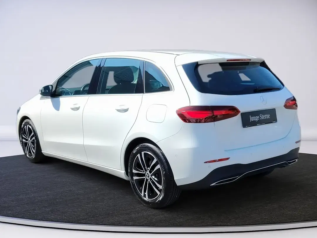 Mercedes-Benz B 200 - Thumbnail 3