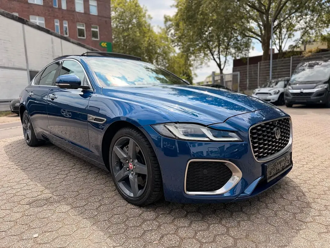 Jaguar XF D200 MHEV 4x4 HSE R-Dynamic S - Thumbnail 8