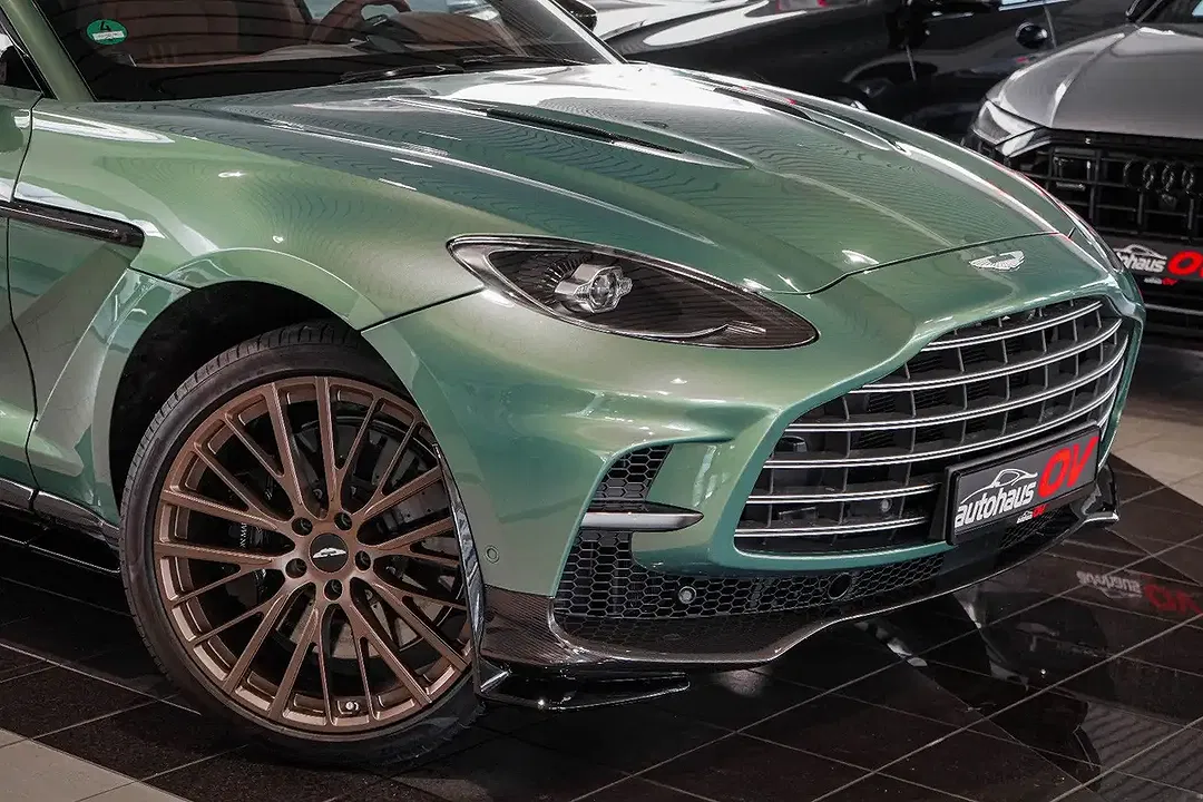 Aston Martin DBX 707 - Thumbnail 10
