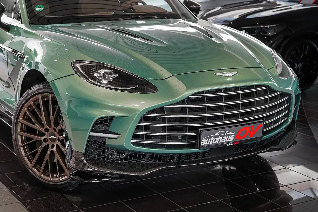 Aston Martin DBX 707 - Thumbnail 12
