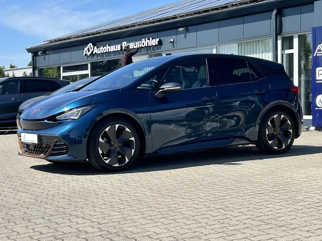 CUPRA Born - Thumbnail 4