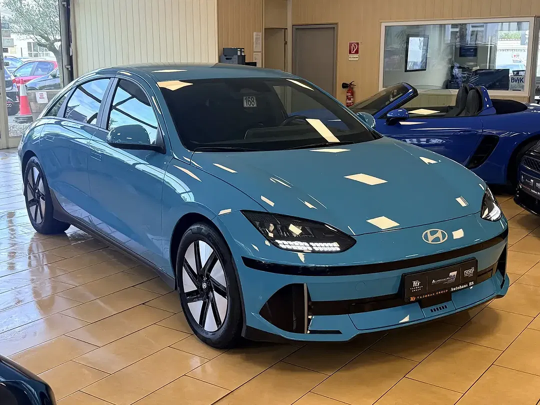 Hyundai IONIQ 6 - Thumbnail 4