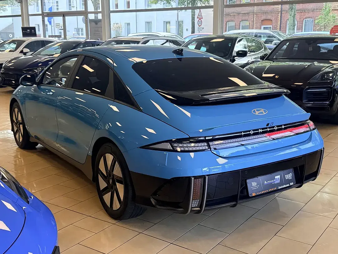 Hyundai IONIQ 6 - Thumbnail 8