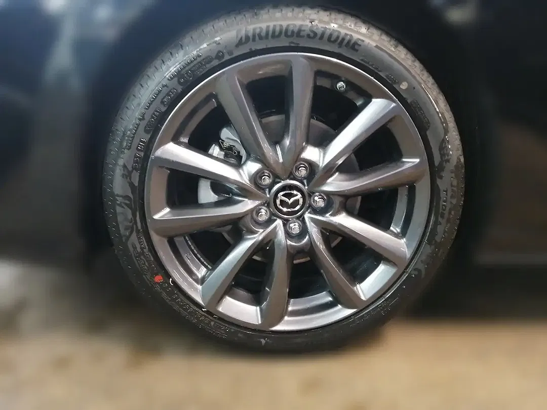 Mazda 3 2.5 - Thumbnail 4