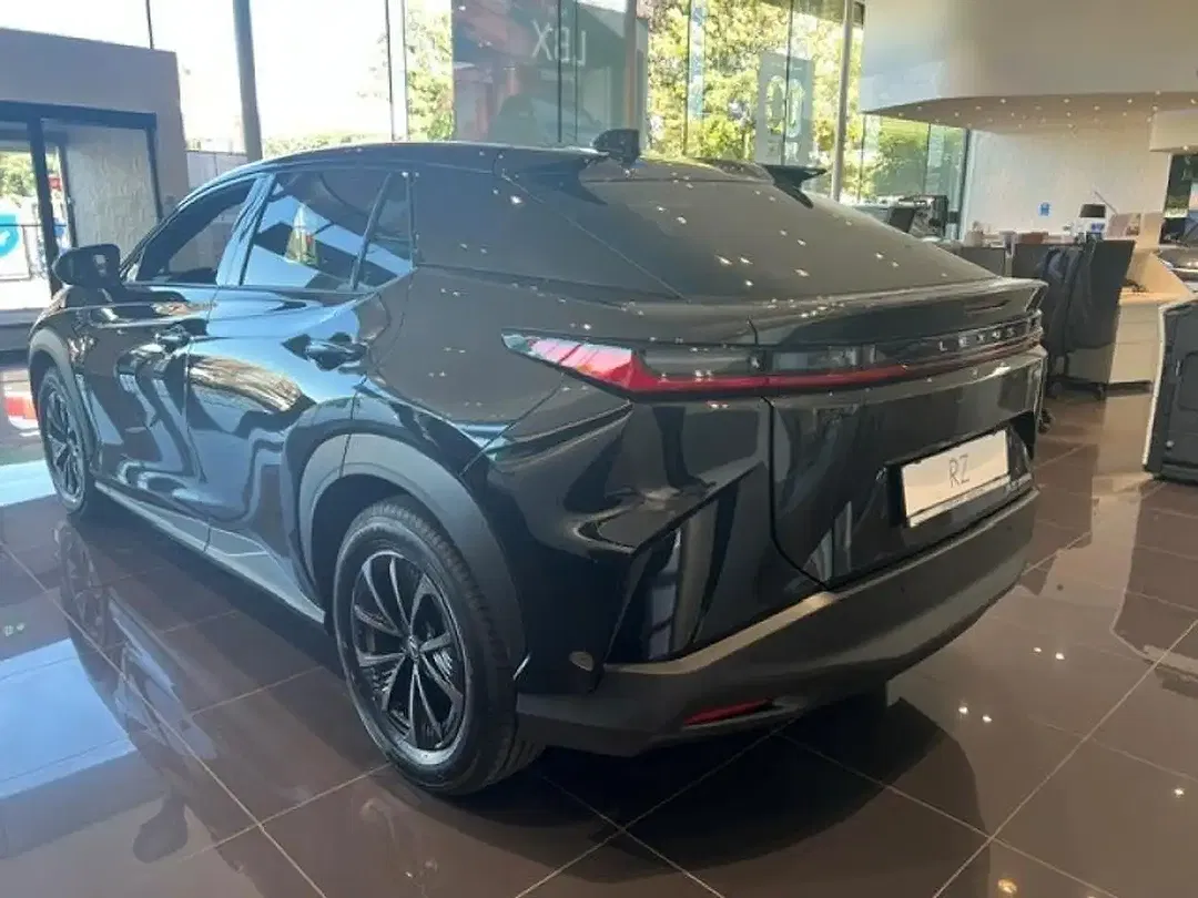 Lexus RZ Executive Line - Thumbnail 4
