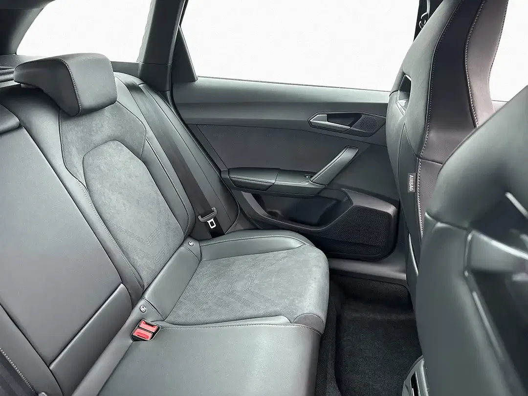 CUPRA Leon 1.5 eTSI DSG Sportstourer - Thumbnail 9