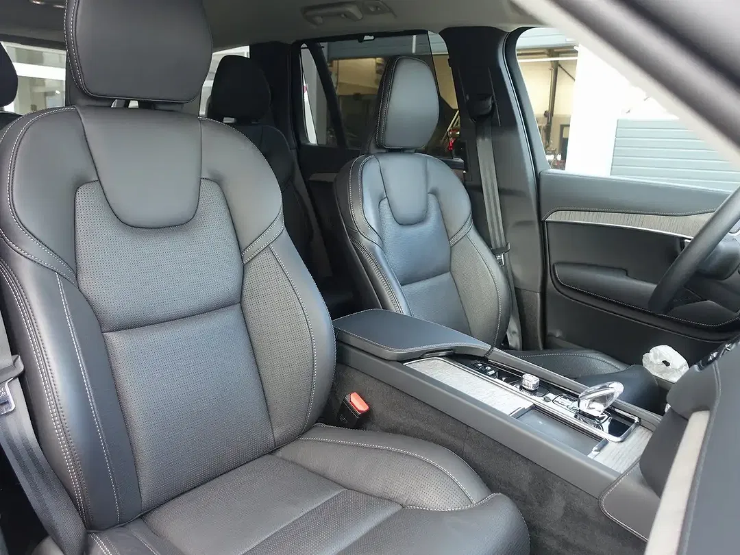 Volvo XC90 T8 AWD Recharge Plus Bright - Thumbnail 8