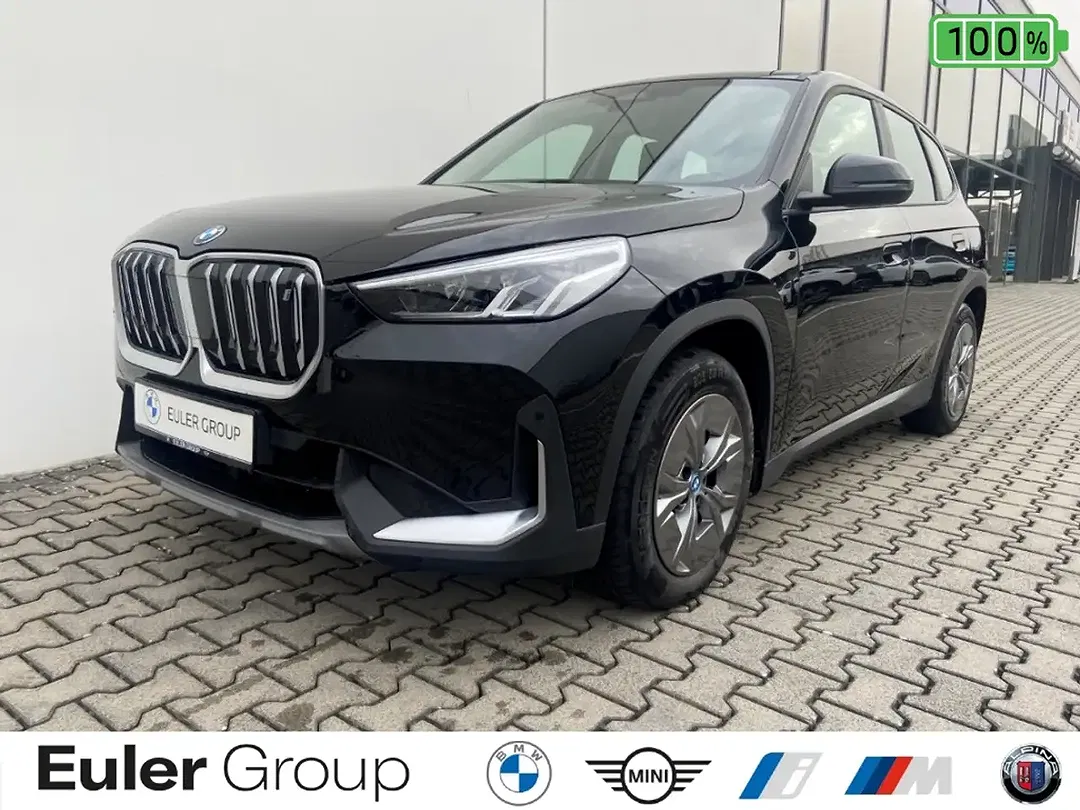 BMW iX1 xDrive - foto 1