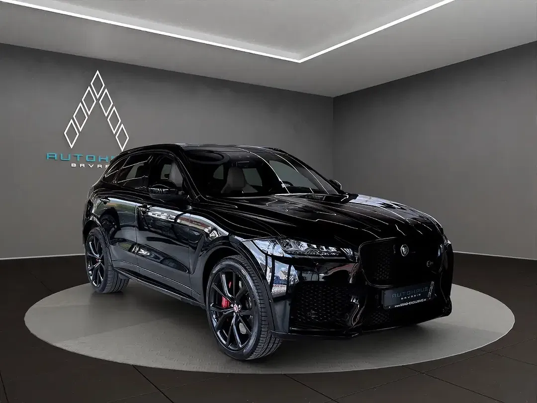 Jaguar F-Pace 5.0 V8 4x4 SVR - Thumbnail 3