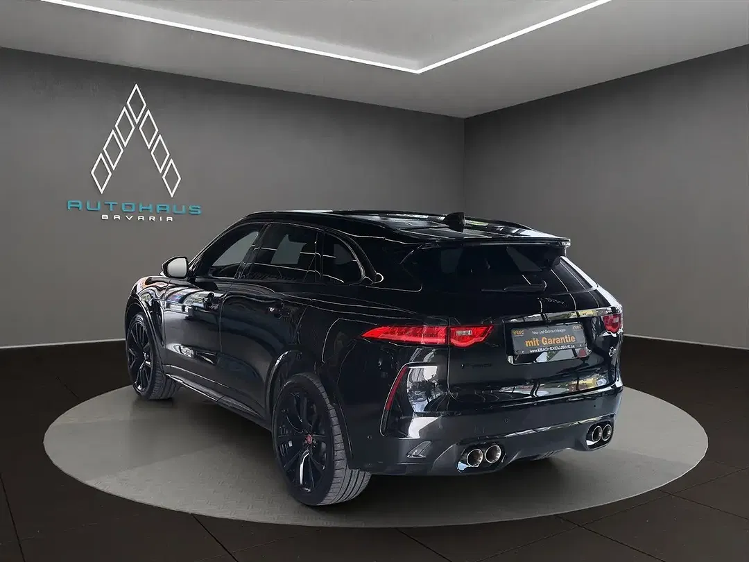 Jaguar F-Pace 5.0 V8 4x4 SVR - Thumbnail 4