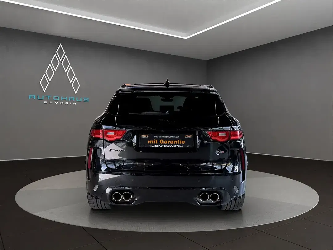 Jaguar F-Pace 5.0 V8 4x4 SVR - Thumbnail 5