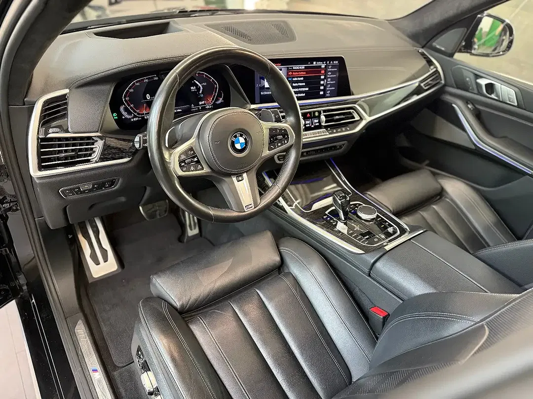 BMW X7 xDrive - Thumbnail 3