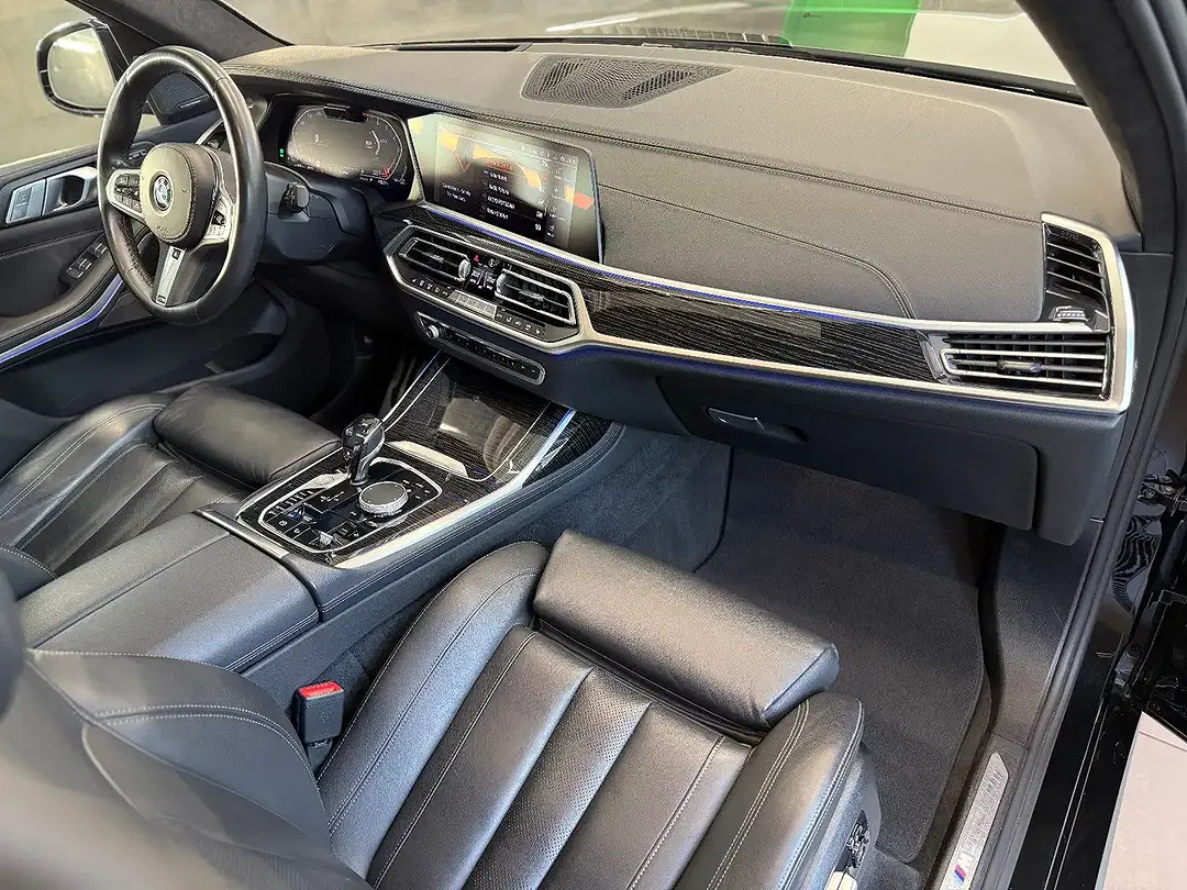 BMW X7 xDrive - Thumbnail 4